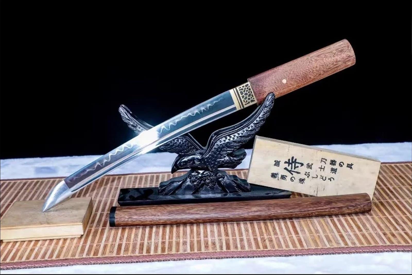 Ensemble de katanas Nihontō de style japonais