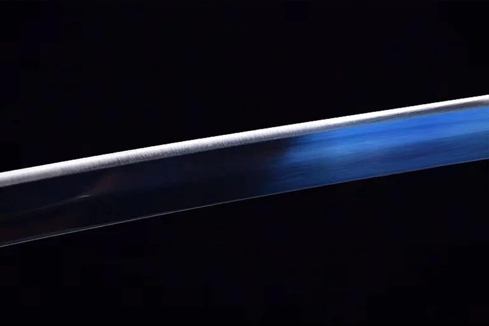 Katana bleu de Tomioka