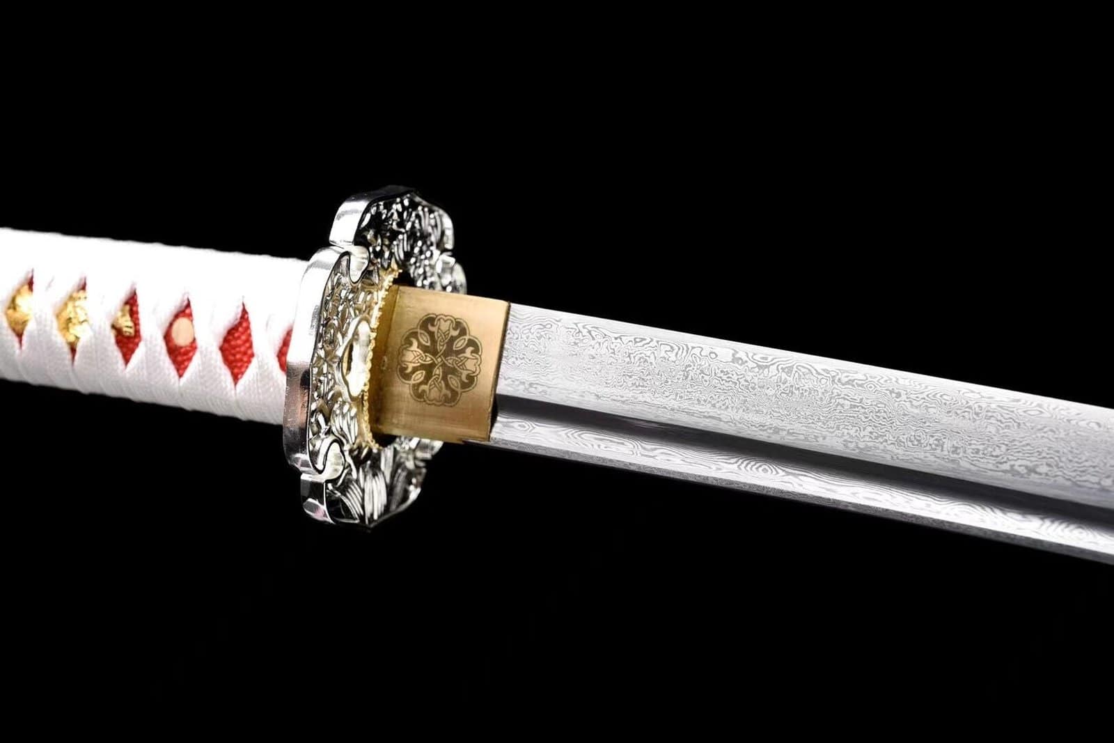 Shirosakura Katana à la japonaise