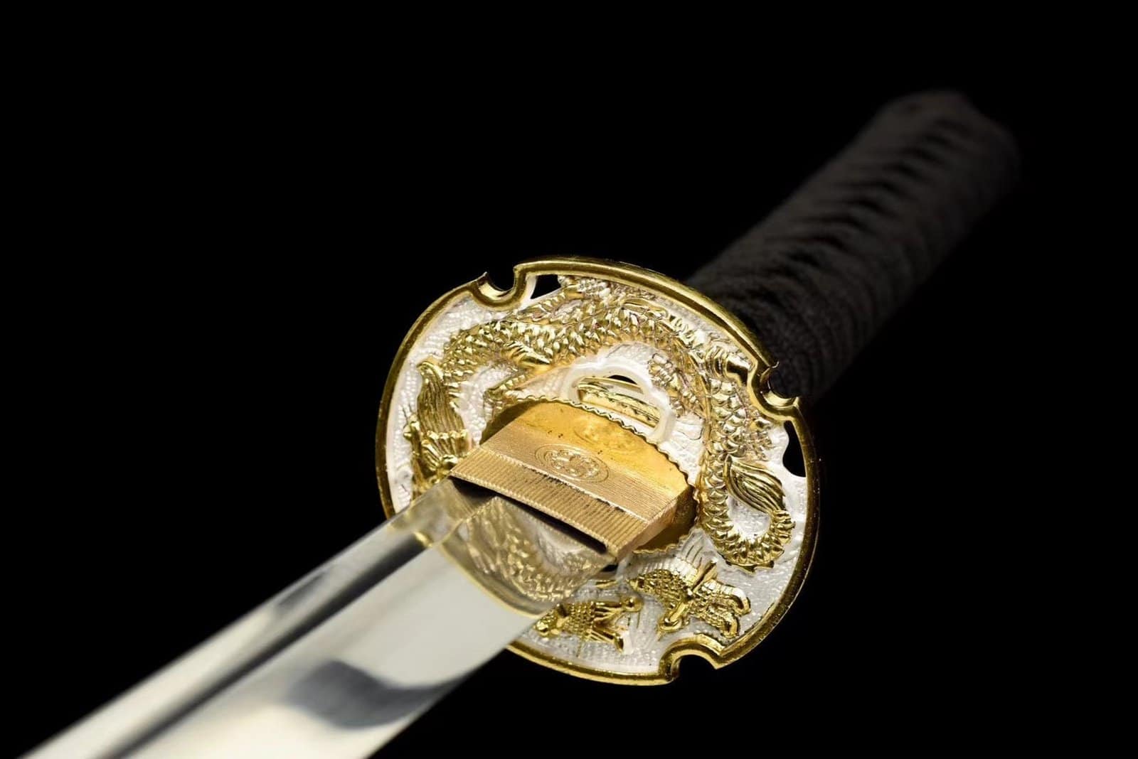 Kinrō Aka Katana 金紅