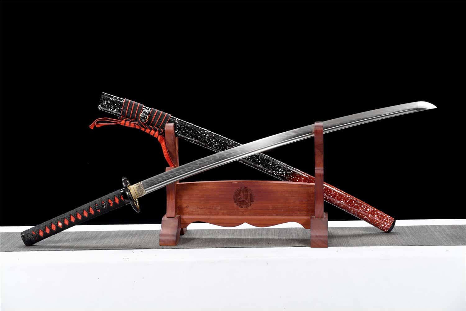 Akazan Katana 紅暫
