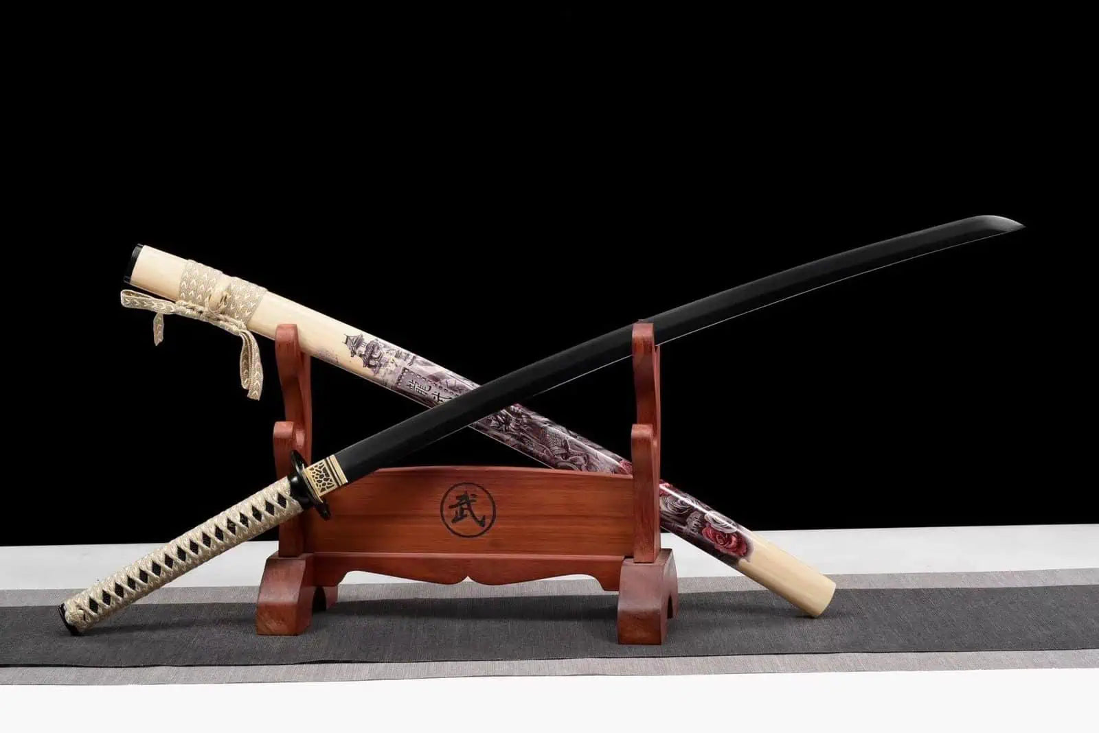 Kuroshiro Samurai Katana 黒白