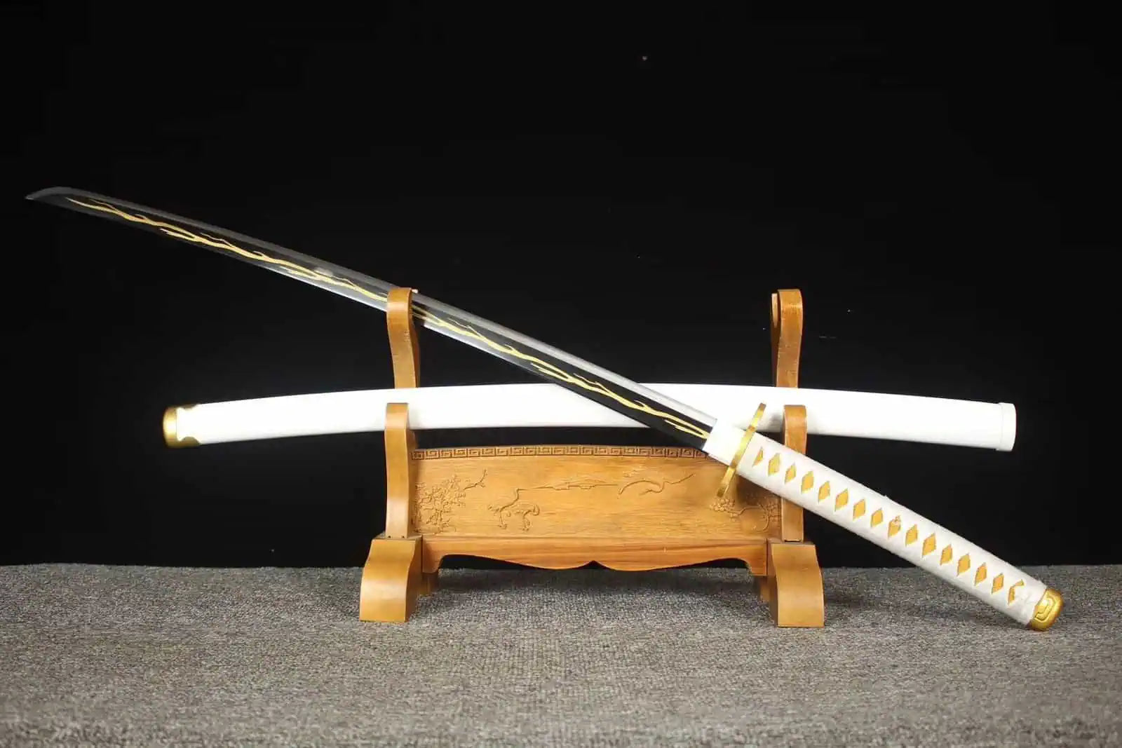 Zenitsu Nichirin Katana