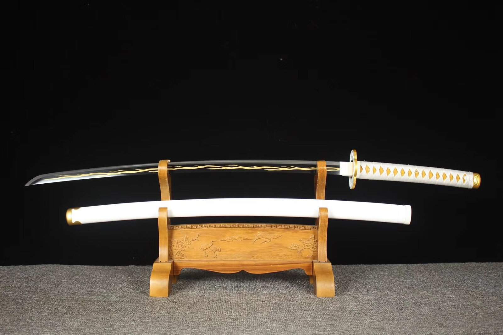 Zenitsu Nichirin Katana