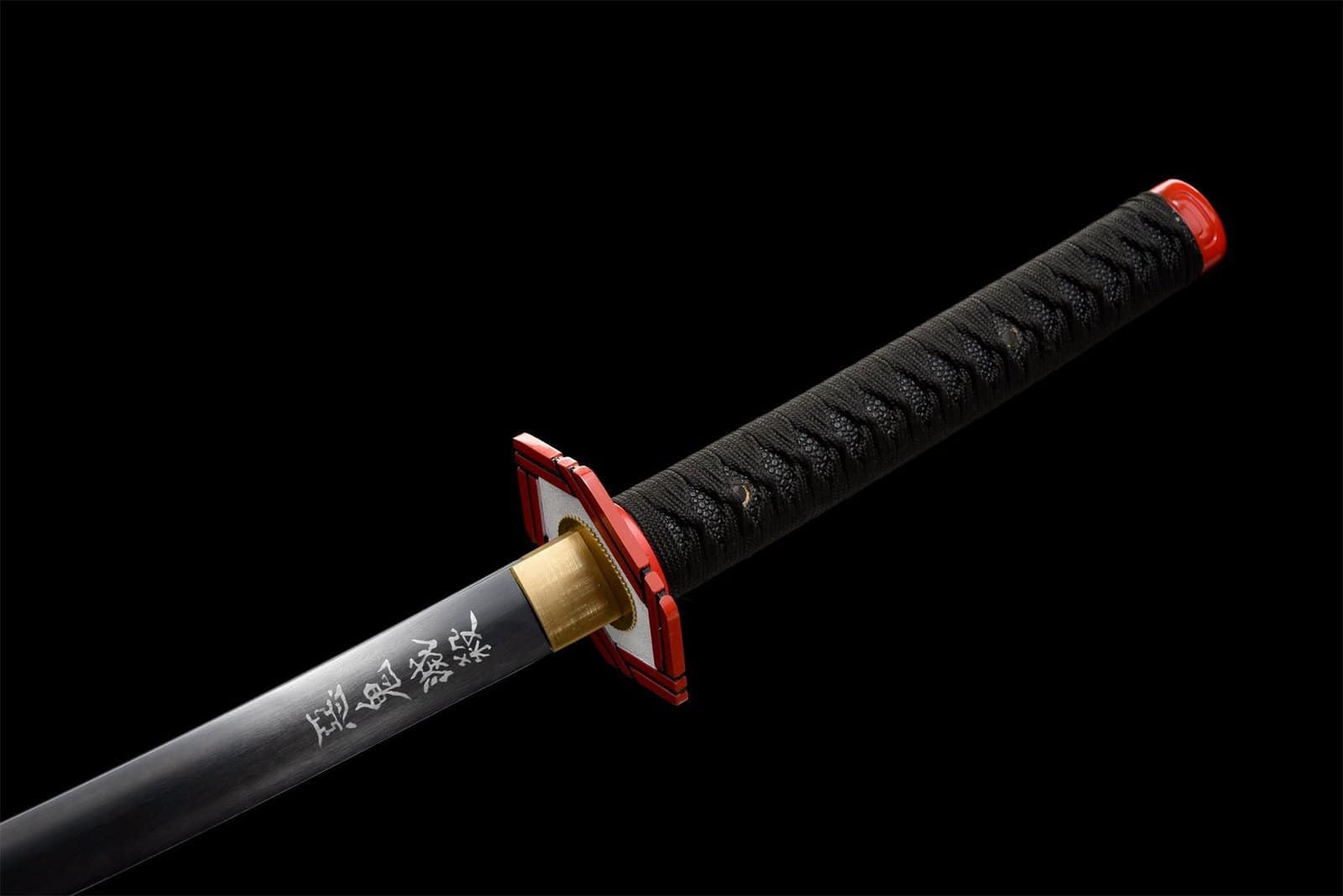 Katana noir de Tomioka