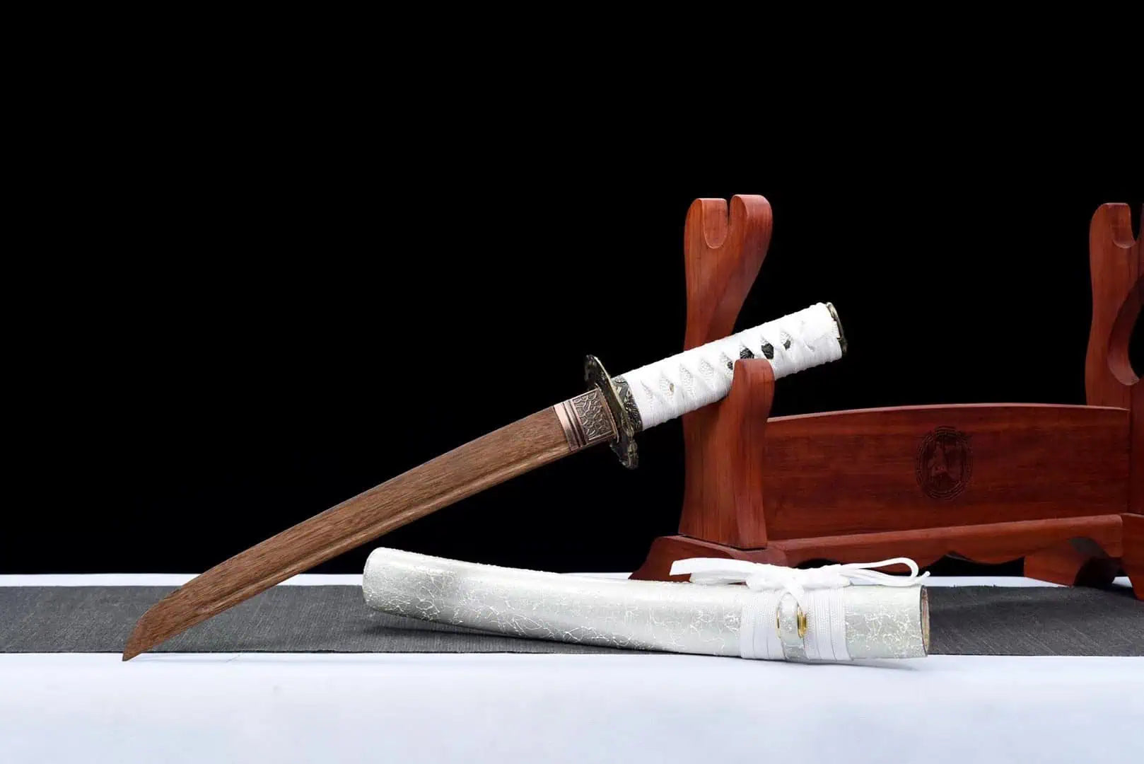 Tanto en bois blanc
