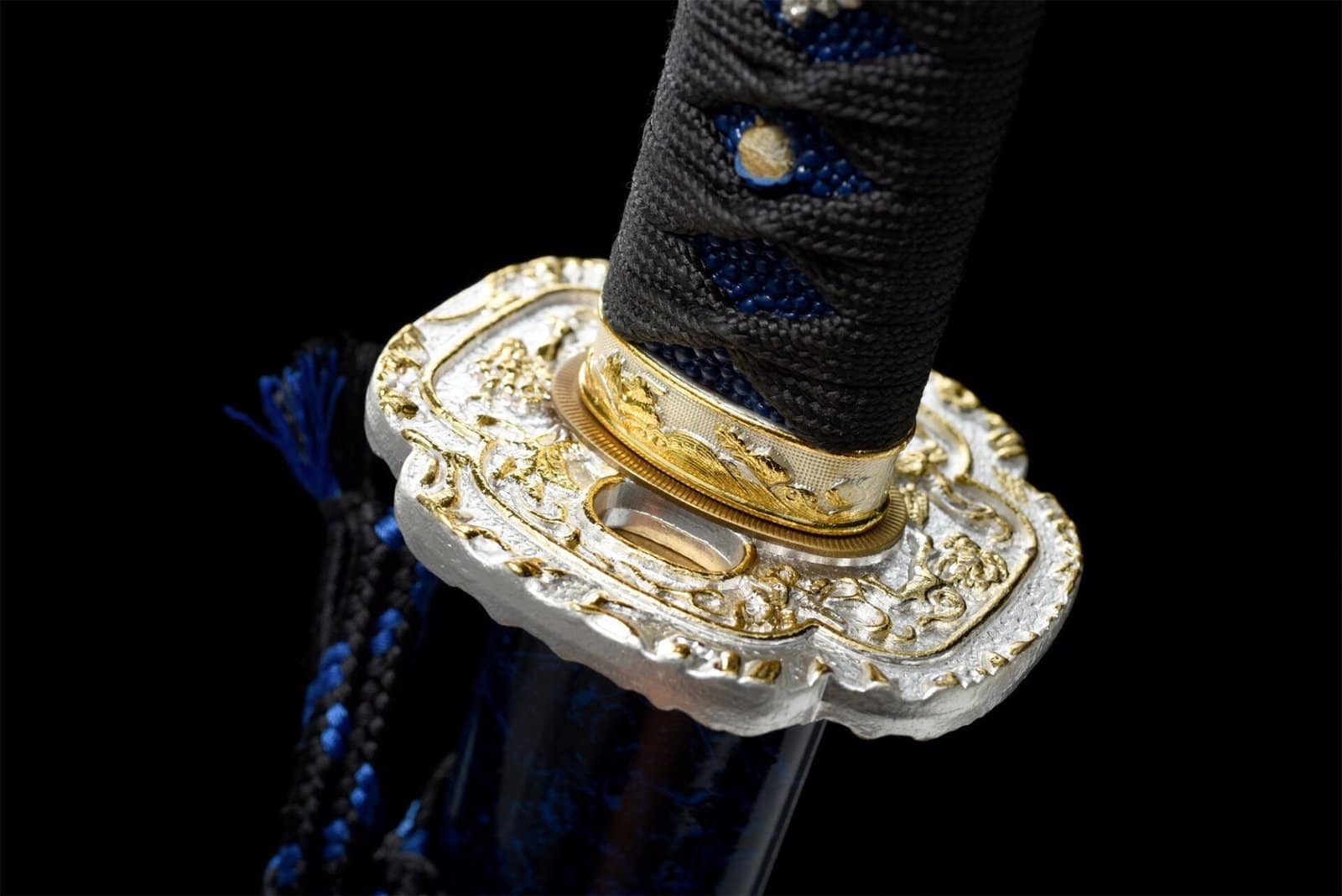 Aonami Wakizashi est l'artiste japonais